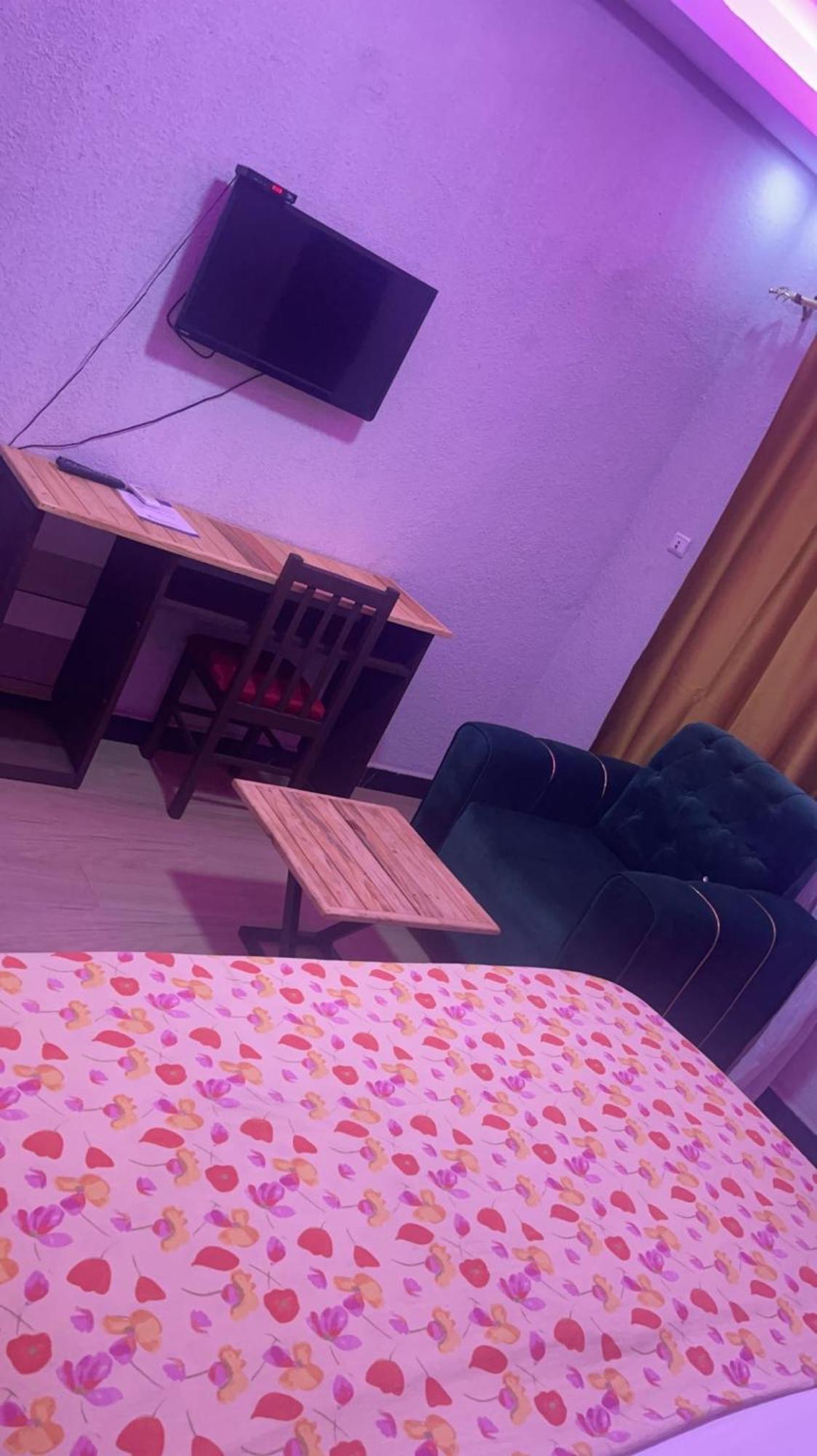 Hotel Residence Aicha Tambacounda Екстериор снимка